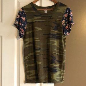 Camo & Floral tee